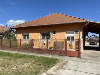 Eladó családi ház, Abonyban 43.5 M Ft, 5 szobás