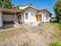 Eladó családi ház, Pécsett 42 M Ft, 3 szobás