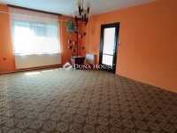 Eladó családi ház, Bólyban 51.9 M Ft, 6 szobás