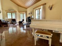 Eladó családi ház, Leányfaluban 582 M Ft, 6+1 szobás