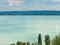 Eladó téglalakás, Balatonfüreden 160.514 M Ft, 2 szobás