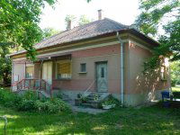 Eladó családi ház