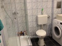 Eladó téglalakás, Pécsett 59.9 M Ft, 1+2 szobás