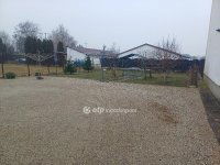 Eladó családi ház, Nagykanizsán 250 M Ft, 10 szobás