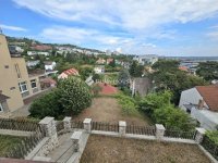 Eladó családi ház, Pécsett 150 M Ft, 6 szobás