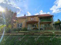 Eladó családi ház, Cserszegtomajon 99.9 M Ft, 13 szobás