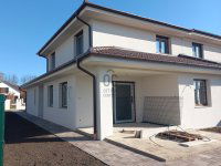 Eladó ikerház, Debrecenben 168 M Ft, 5 szobás