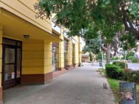 Eladó üzlethelyiség