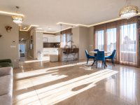 Eladó téglalakás, III. kerületben 239.9 M Ft, 4 szobás