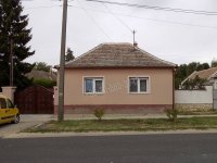 Eladó családi ház, Dákán 44.9 M Ft, 3 szobás