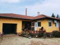 Eladó családi ház