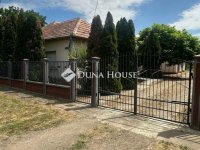 Eladó családi ház, Szentmártonkátán 32.9 M Ft, 2 szobás