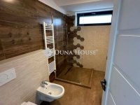 Eladó családi ház, Vecsésen 245 M Ft, 5 szobás