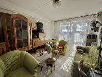 Eladó panellakás, Veszprémben 64.99 M Ft, 4 szobás