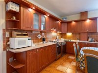 Eladó családi ház, Pécsett 169.9 M Ft, 5+2 szobás