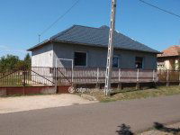 Eladó családi ház, Halmajugrán 24.9 M Ft, 2 szobás