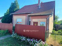Eladó családi ház, Poroszlón 48 M Ft, 3 szobás