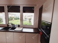 Eladó családi ház, Ajkán 299 M Ft, 5 szobás