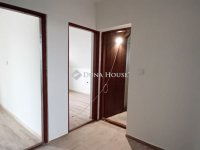 Eladó családi ház, Ádándon 53.5 M Ft, 6 szobás