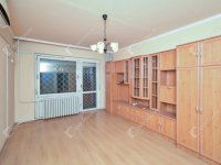 Eladó panellakás, Szegeden 54.5 M Ft, 2 szobás