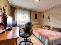 Eladó családi ház, Piliscsabán 164.9 M Ft, 7 szobás