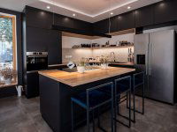 Eladó családi ház, Balatonalmádiban 499 M Ft, 6 szobás