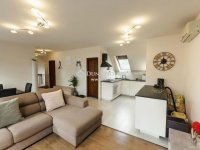 Eladó családi ház, Kecskeméten 149 M Ft, 6+1 szobás