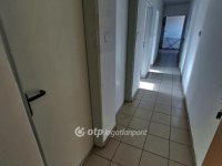 Eladó családi ház, Pápán 249 M Ft, 9+11 szobás