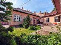 Eladó családi ház, XV. kerületben, Sződliget utcában, 8 szobás