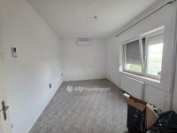 Eladó családi ház, Csöngén 18.9 M Ft, 3 szobás