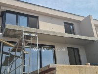 Eladó téglalakás, III. kerületben 279.9 M Ft, 5 szobás