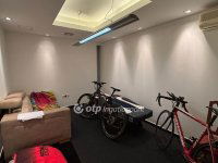 Eladó üzlethelyiség