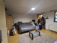 Eladó családi ház, Vértesbogláron 89.9 M Ft, 8 szobás