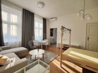 Kiadó téglalakás, albérlet