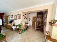 Eladó családi ház, Dunaújvárosban 89.9 M Ft, 5 szobás