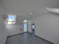 Eladó családi ház, Szigetbecsén 199.9 M Ft, 4 szobás