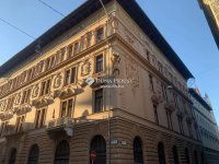 Eladó téglalakás, V. kerületben 166.497 M Ft, 3 szobás