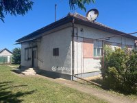 Eladó családi ház, Tetétlenen 25 M Ft, 2 szobás