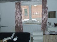 Eladó családi ház, Esztergomban 119.9 M Ft, 6 szobás