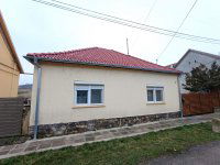 Eladó családi ház