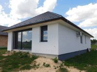 Eladó családi ház, Cserszegtomajon 121.9 M Ft, 3+1 szobás