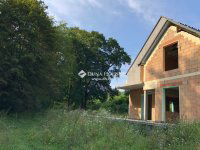 Eladó családi ház, Szendehelyen 110 M Ft, 8 szobás