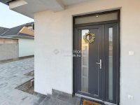 Eladó családi ház, Kecskeméten 103.9 M Ft, 4 szobás