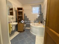 Eladó családi ház, Budakeszin 219 M Ft, 11 szobás