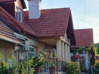 Eladó családi ház, Tapolcán 149 M Ft, 4+3 szobás