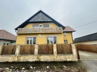 Eladó családi ház