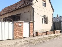 Kiadó családi ház, albérlet, Hajdúböszörményen 150 E Ft / hó