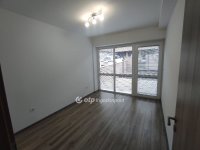 Eladó téglalakás, Szekszárdon 69.5 M Ft, 1+2 szobás