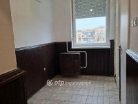 Eladó panellakás, Hajdúböszörményen 39.9 M Ft, 2 szobás