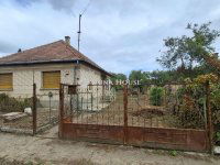Eladó családi ház, Sárbogárdon 19.99 M Ft, 2 szobás